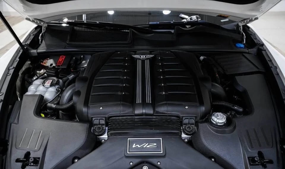 2022 Bentley Bentayga Speed - Image 7 of 16