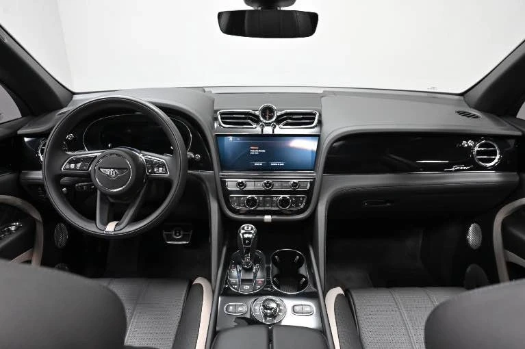 2022 Bentley Bentayga Speed - Image 10 of 19