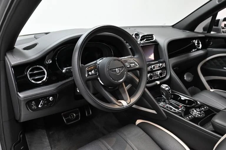 2022 Bentley Bentayga Speed - Image 19 of 19