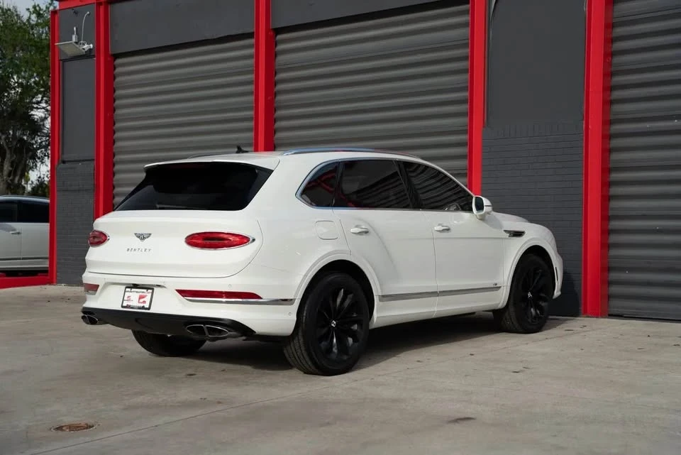 2022 Bentley Bentayga - Image 5 of 13