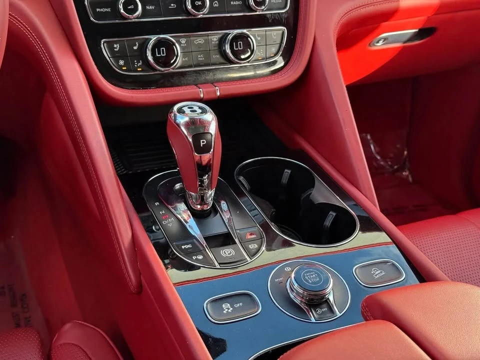 2022 Bentley Bentayga - Image 12 of 13