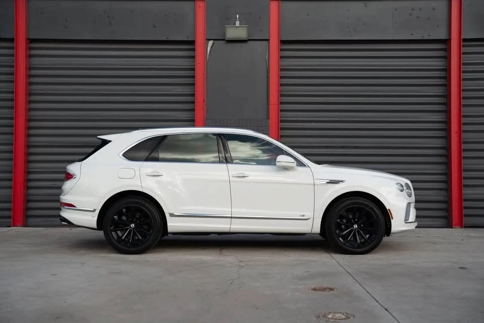 2022 Bentley Bentayga - Image 6 of 13