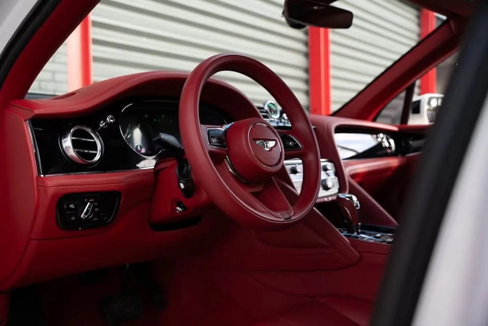 2022 Bentley Bentayga - Image 8 of 13