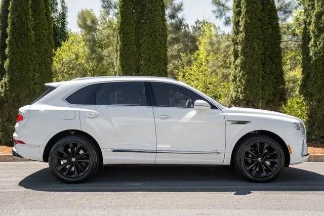 2022 Bentley Bentayga - Image 3 of 20