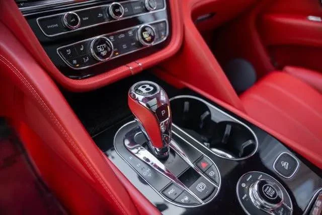 2022 Bentley Bentayga - Image 14 of 20