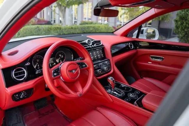 2022 Bentley Bentayga - Image 8 of 20