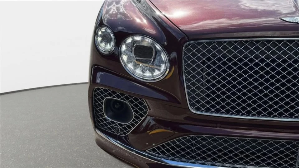 2022 Bentley Bentayga - Image 9 of 12