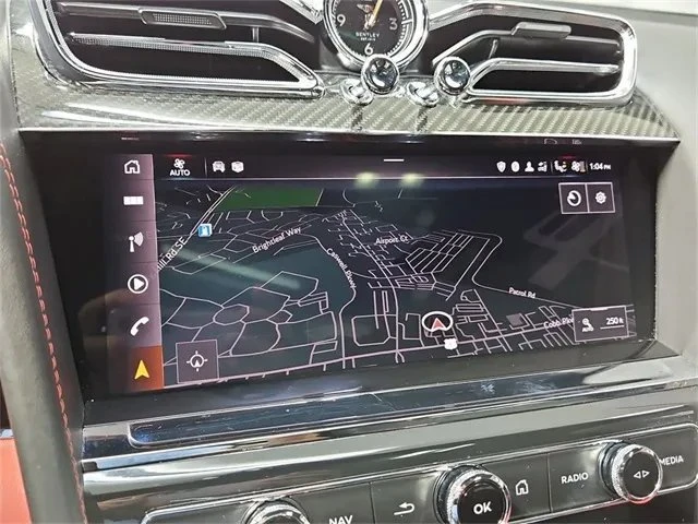 2022 Bentley Bentayga - Image 13 of 19
