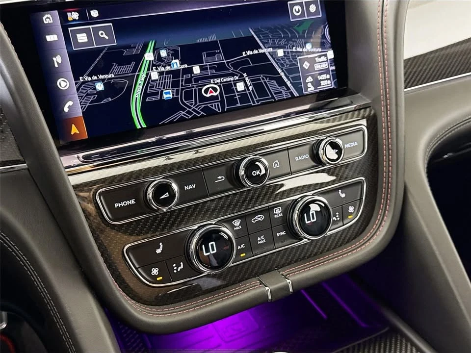 2022 Bentley Bentayga - Image 17 of 19