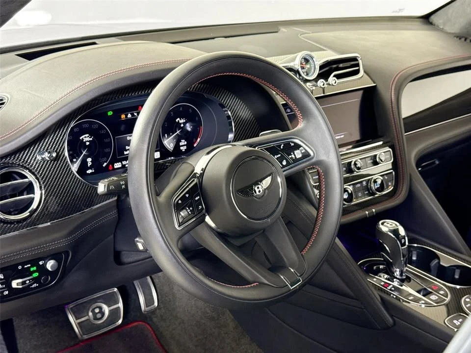 2022 Bentley Bentayga - Image 12 of 19