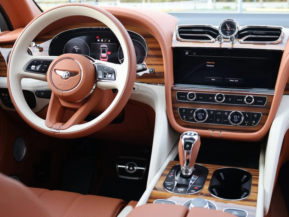 2022 Bentley Bentayga - Image 15 of 20