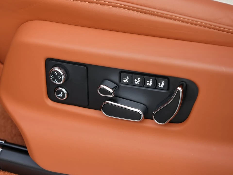 2022 Bentley Bentayga - Image 18 of 20