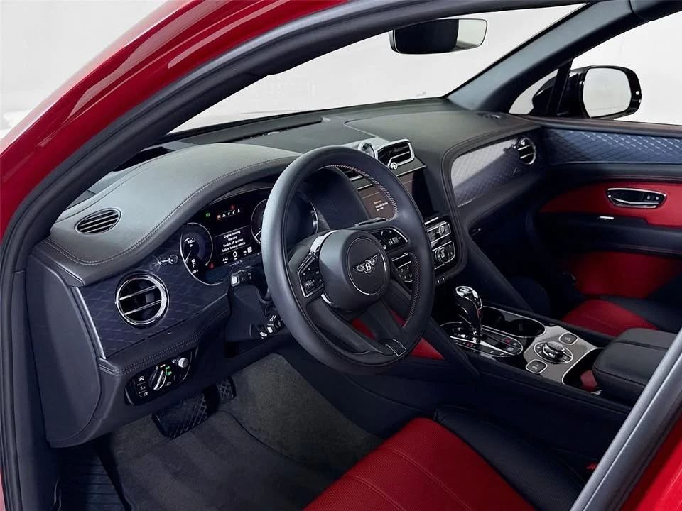 2022 Bentley Bentayga - Image 13 of 19