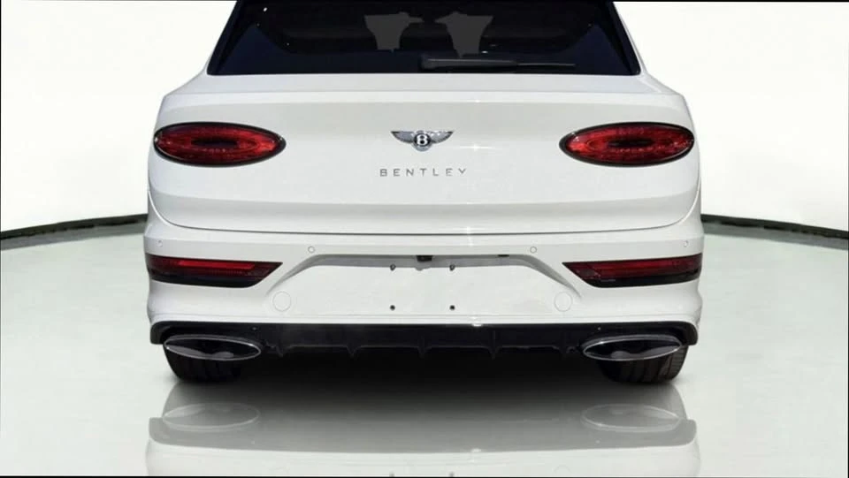 2022 Bentley Bentayga Speed - Image 9 of 18