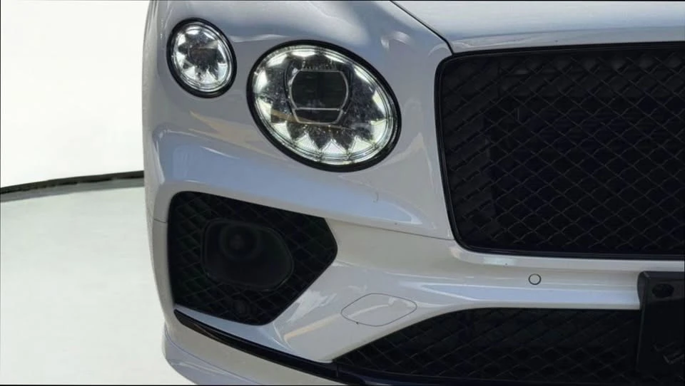 2022 Bentley Bentayga Speed - Image 18 of 18