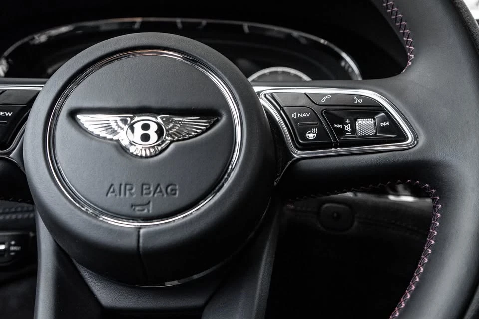 2022 Bentley Bentayga Speed - Image 9 of 19