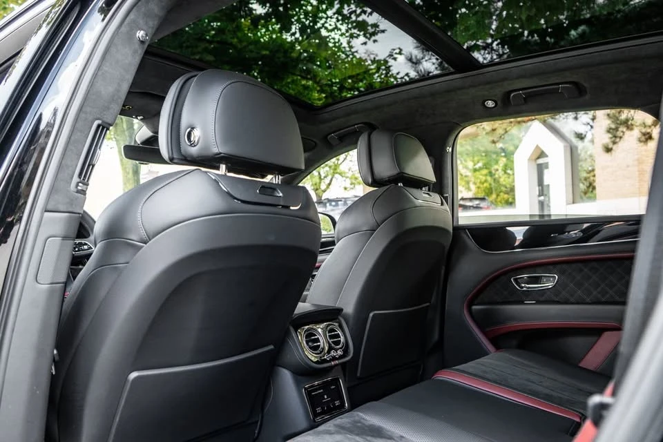 2022 Bentley Bentayga Speed - Image 16 of 19