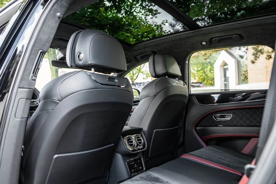 2022 Bentley Bentayga Speed - Image 17 of 19