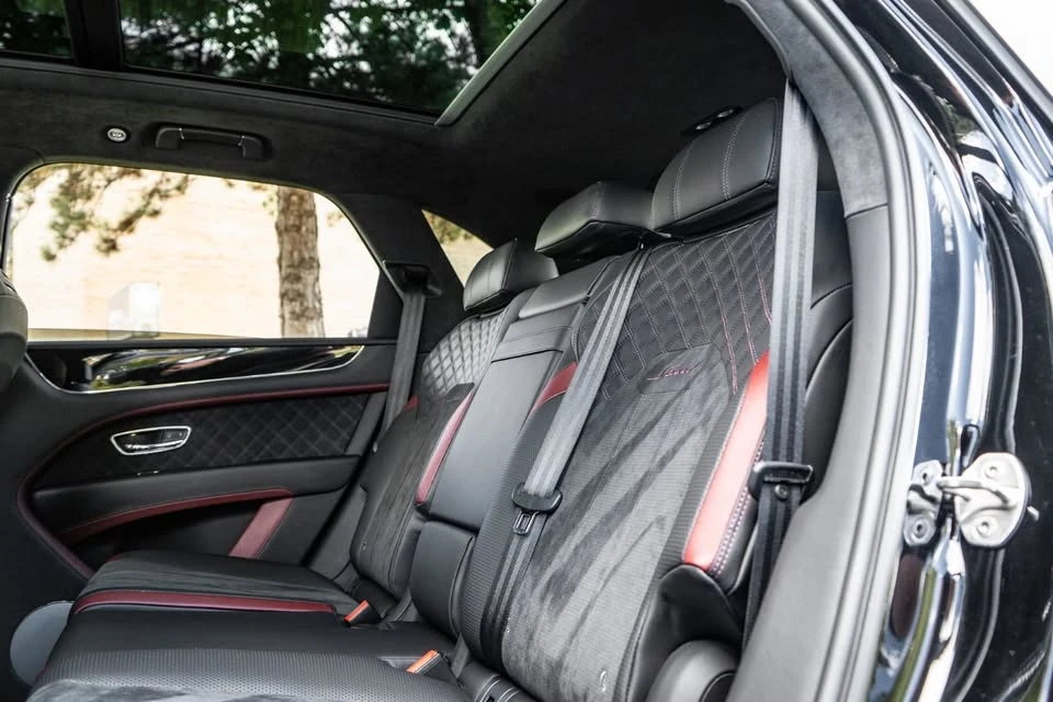 2022 Bentley Bentayga Speed - Image 15 of 16