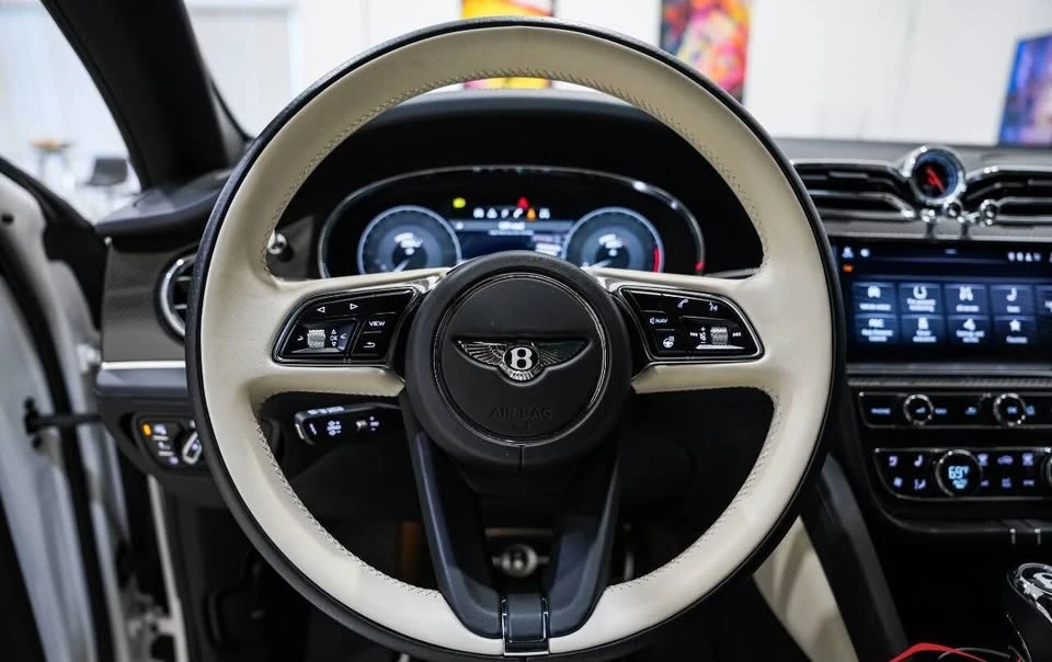 2022 Bentley Bentayga Speed - Image 13 of 19