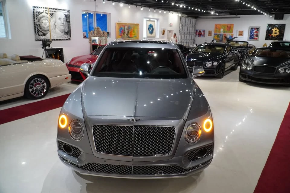 2022 Bentley Bentayga - Image 6 of 20