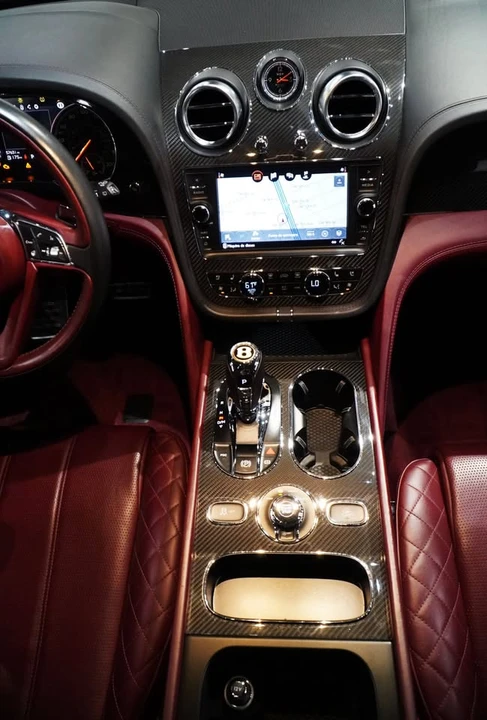 2022 Bentley Bentayga - Image 12 of 20
