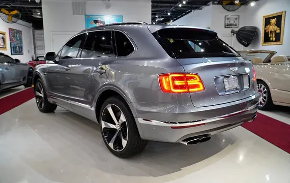 2022 Bentley Bentayga V-8
