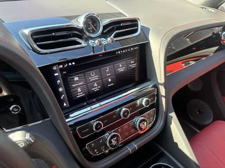 2022 Bentley Bentayga - Image 11 of 14