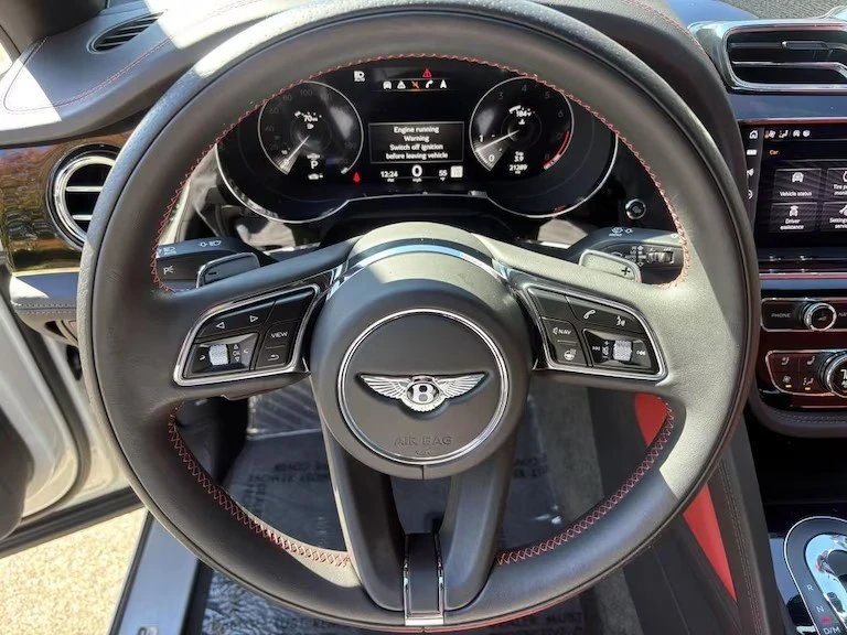 2022 Bentley Bentayga - Image 10 of 14