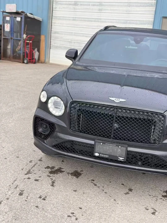 2022 Bentley Bentayga - Image 3 of 9