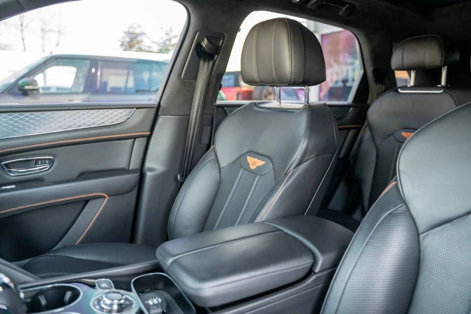 2022 Bentley Bentayga - Image 19 of 20