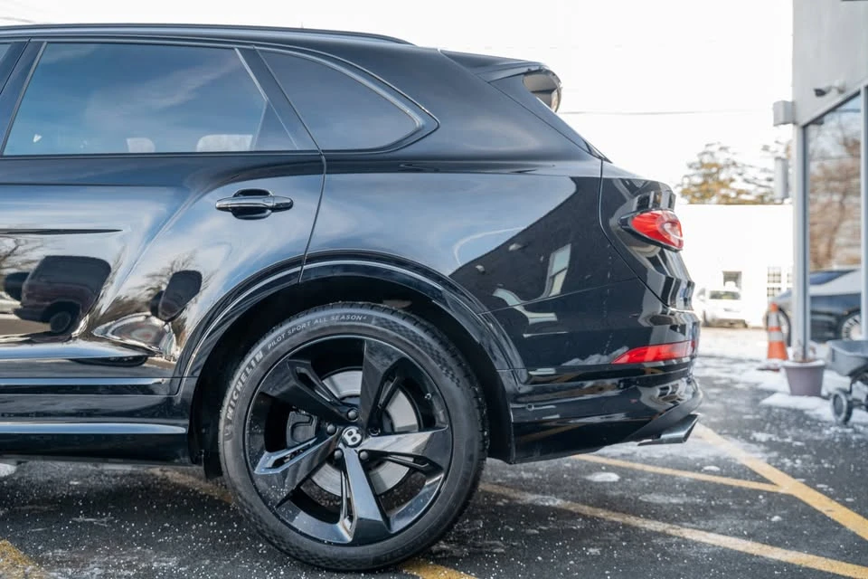 2022 Bentley Bentayga - Image 3 of 20