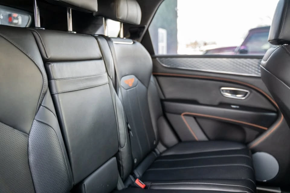 2022 Bentley Bentayga - Image 12 of 20