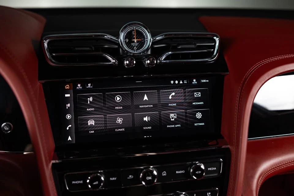 2022 Bentley Bentayga - Image 16 of 20