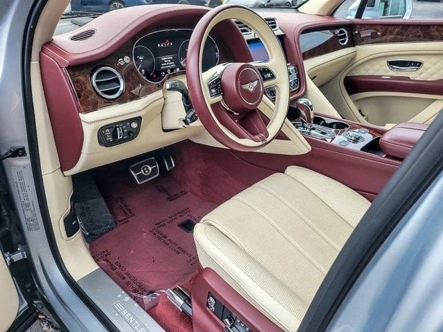 2022 Bentley Bentayga - Image 9 of 20