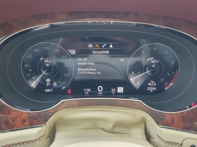 2022 Bentley Bentayga - Image 14 of 20