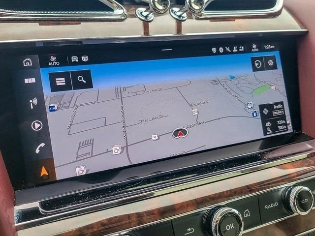 2022 Bentley Bentayga - Image 15 of 20