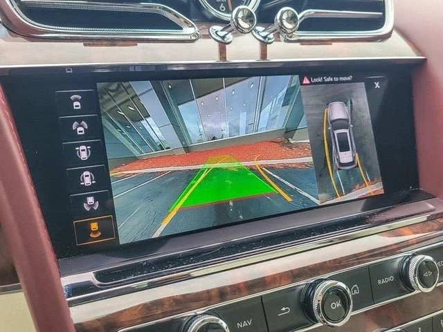 2022 Bentley Bentayga - Image 17 of 20