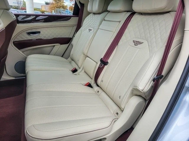 2022 Bentley Bentayga - Image 11 of 20