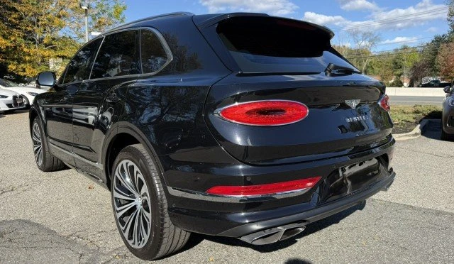 2022 Bentley Bentayga - Image 6 of 12