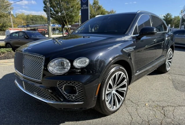 2022 Bentley Bentayga - Image 3 of 12