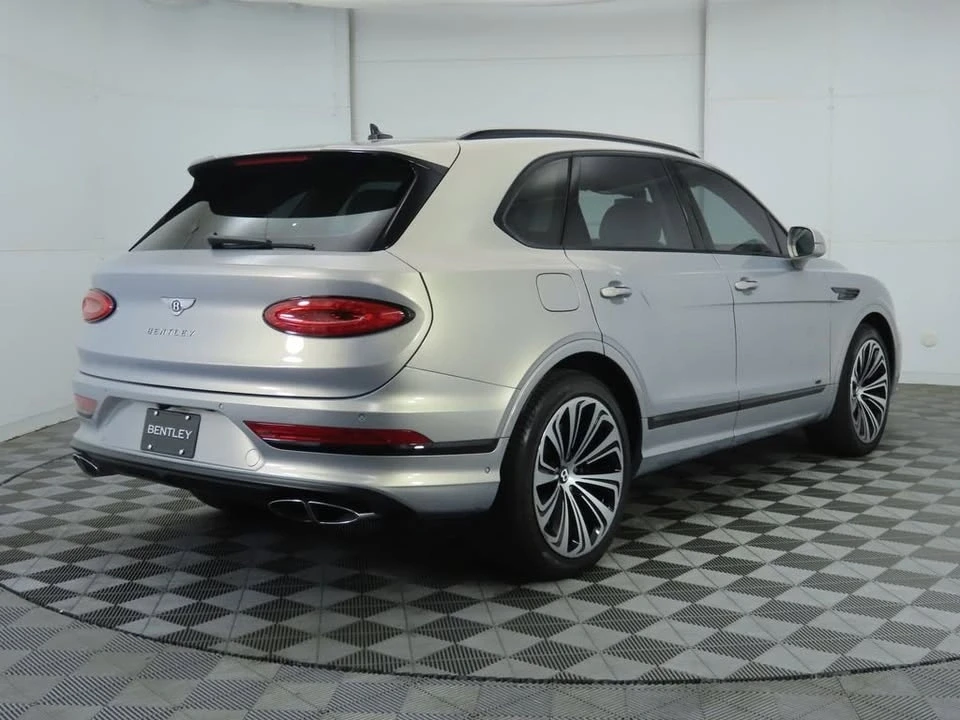 2022 Bentley Bentayga - Image 4 of 19