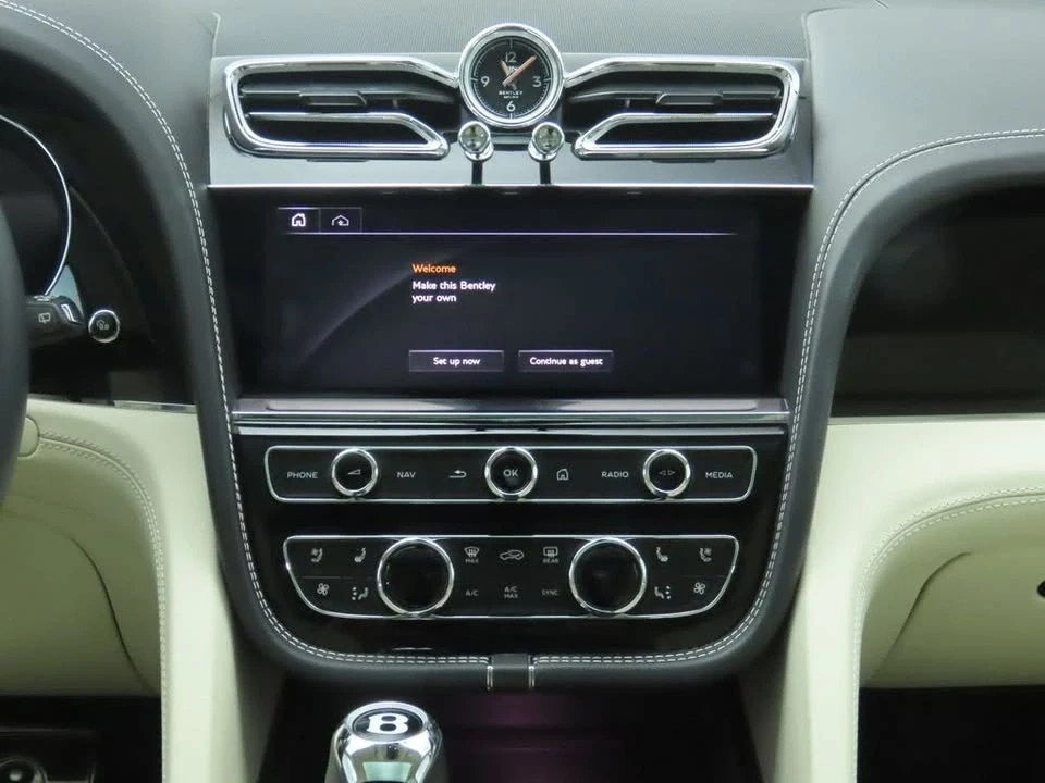 2022 Bentley Bentayga - Image 12 of 19