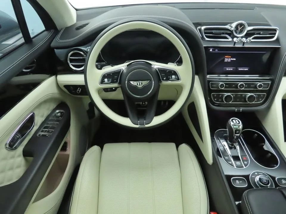 2022 Bentley Bentayga - Image 7 of 15
