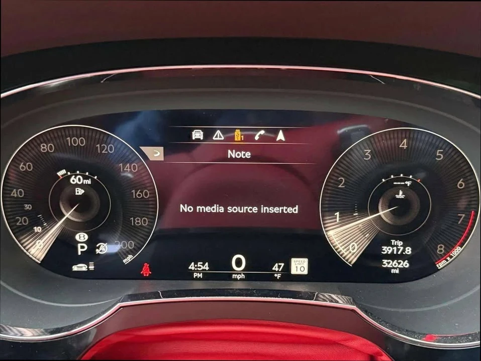 2022 Bentley Bentayga - Image 16 of 20