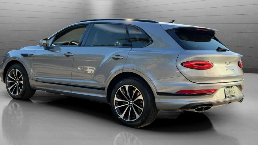2022 Bentley Bentayga - Image 4 of 4
