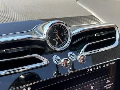 2022 Bentley Bentayga - Image 13 of 17