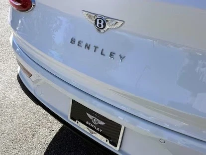 2022 Bentley Bentayga - Image 8 of 17
