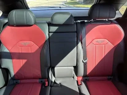 2022 Bentley Bentayga - Image 16 of 17