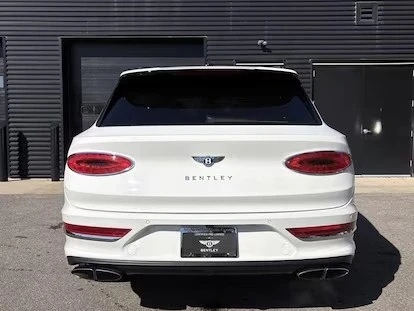 2022 Bentley Bentayga - Image 6 of 17